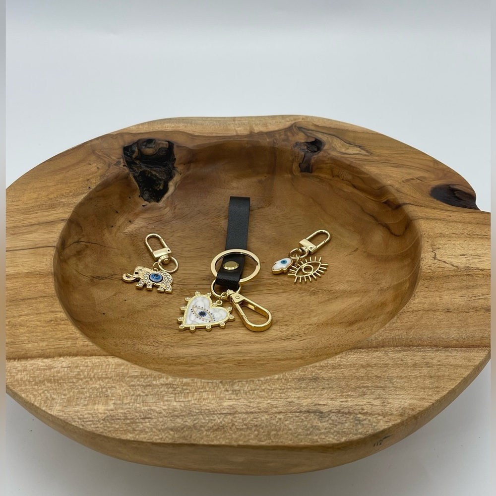FREE GIFT with purchases over $100
